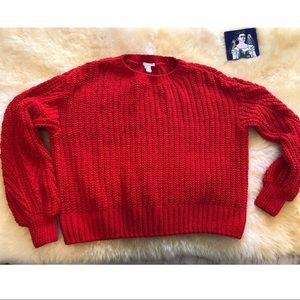 vibrant red sweater // H&M